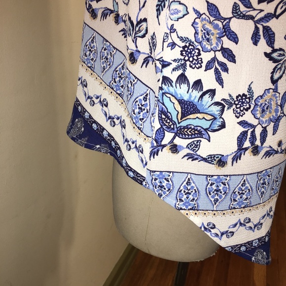 Floral printed blouse - Picture 8 of 8